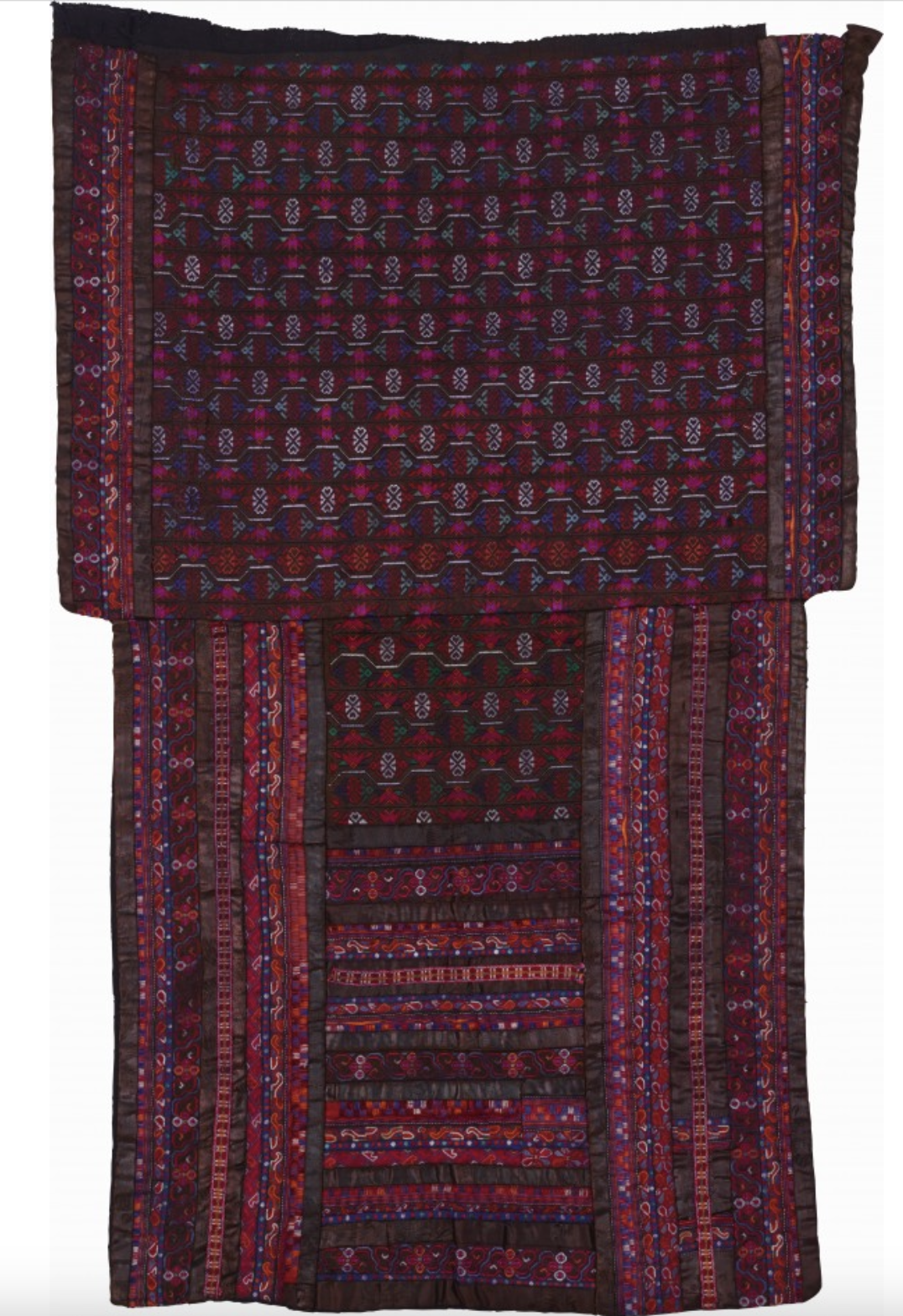 贵州省黄平苗族数纱绣背扇