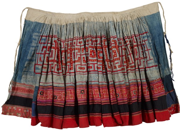 苗族乐旺式蜡染几何纹挑花贴布百褶裙