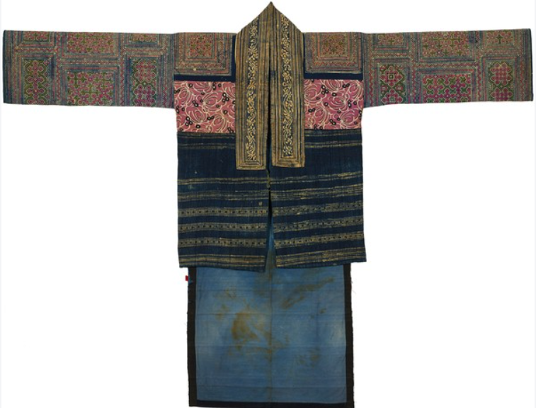 苗族彩色蜡染刺绣对襟女上衣