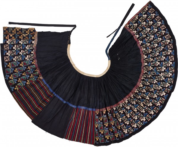 贵州惠水苗族贴补百褶裙