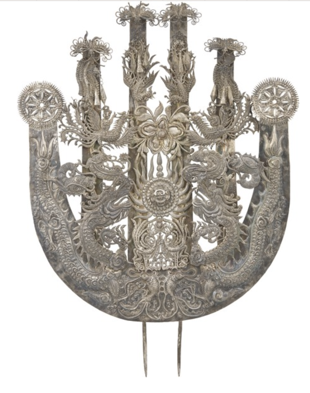 施洞苗银牛角头饰