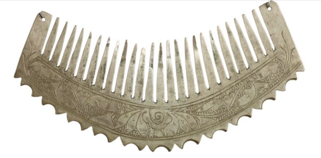 湖南湘西苗族刻花银梳